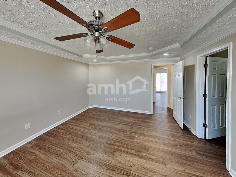 Building Photo - 2922 Wills Ct