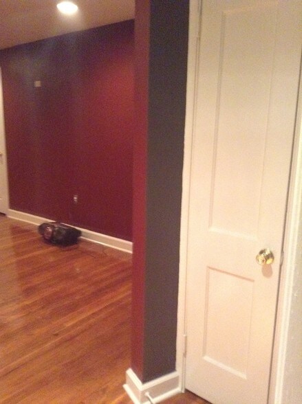 Building Photo - 241 E Township Line Rd