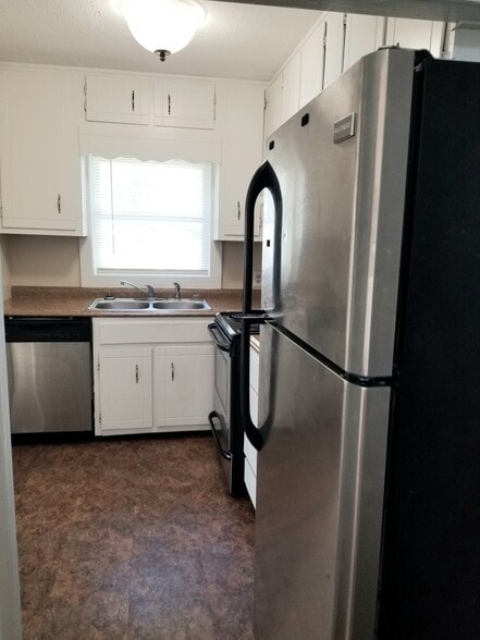 Kitchen - 301 Pennsylvania Ave