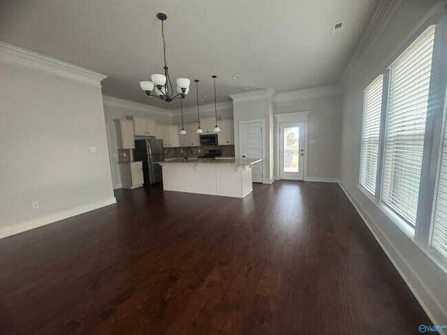 Building Photo - 117 Innocent Trl