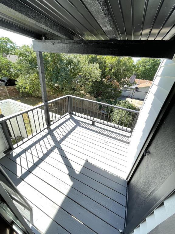 Building Photo - 6114 S Lakewood Ave