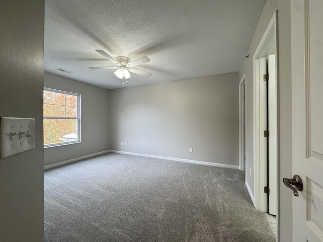 Building Photo - 2065 Timberwyck Ln