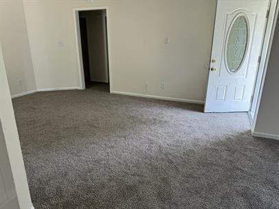 Building Photo - 930 Lakeside Dr