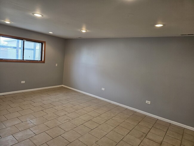 Building Photo - 18019 Ravisloe Terrace