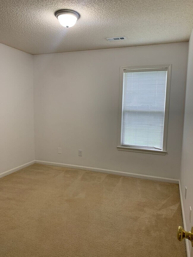 Building Photo - 6943 Newbury Way