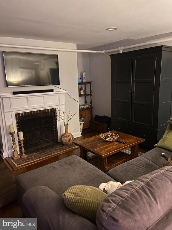 Building Photo - 303 Baptist Rd