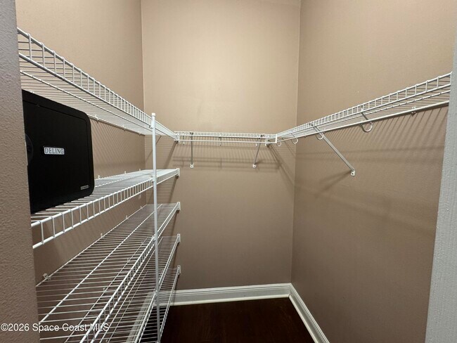 Building Photo - 5900 Herons Landing Dr