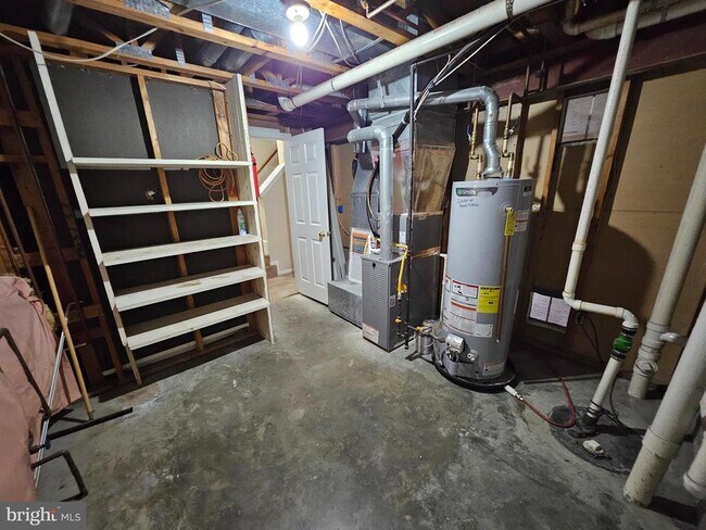 Building Photo - 104 Township Ct