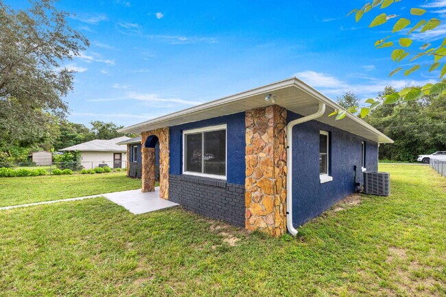 Building Photo - 5 Bahia Court Trce