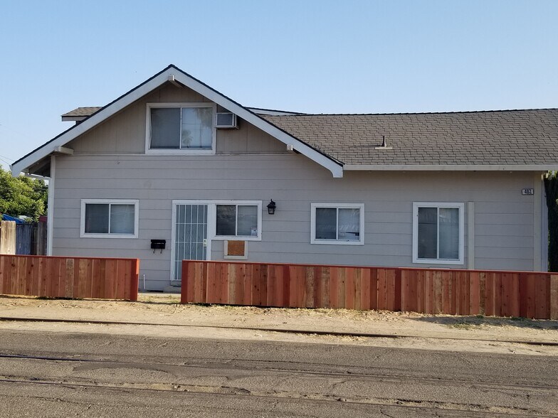 Building Photo - 402 S Laurel St