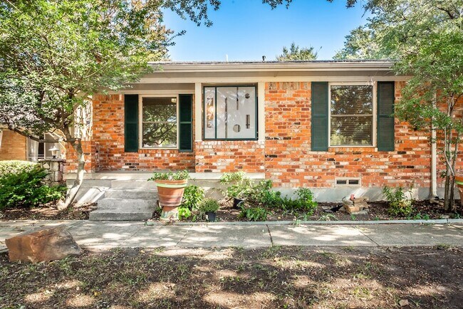 Building Photo - 7475 Brentcove Cir