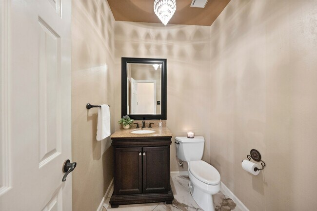 Building Photo - 4422 Pine Breeze Dr