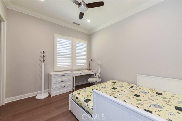 Building Photo - 222 Clear Falls