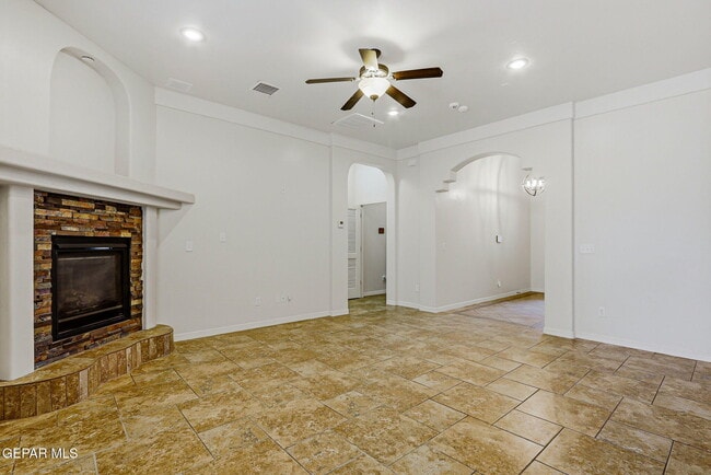 Building Photo - 14223 Craggy Rock Ave