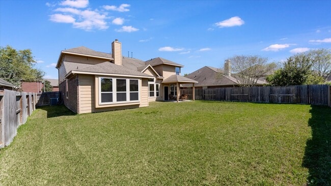 Building Photo - 17915 Quiet Loch Ln