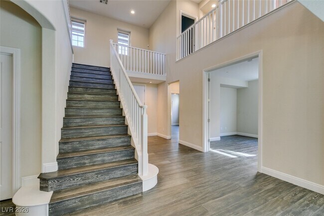 Building Photo - 2497 Birch Hollow St