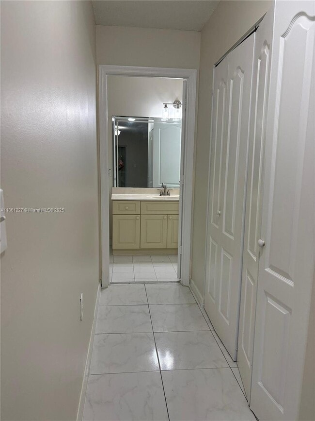 Building Photo - 14659 SW 126th Pl