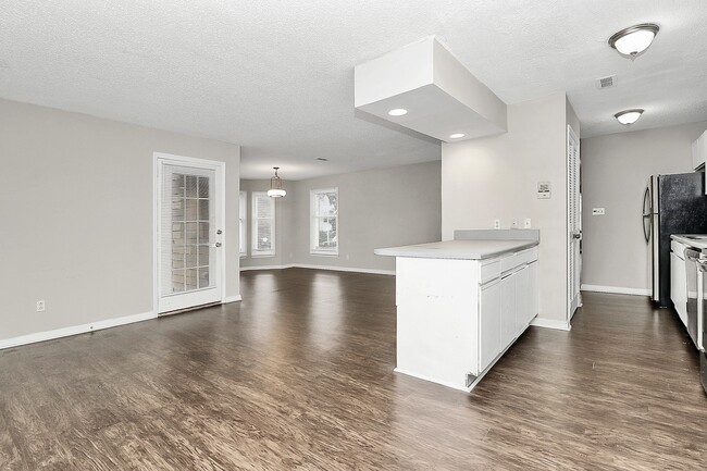 Building Photo - 7360 Rose Terrace Ct