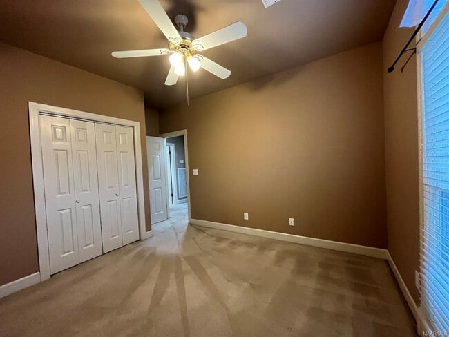 Building Photo - 8839 Sturbridge Dr