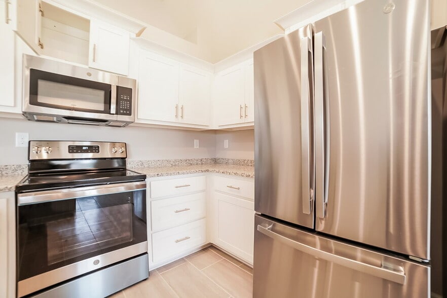 Building Photo - 7774 Melisa Dr
