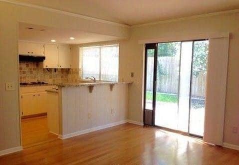 Building Photo - 8709 Westover Club Dr