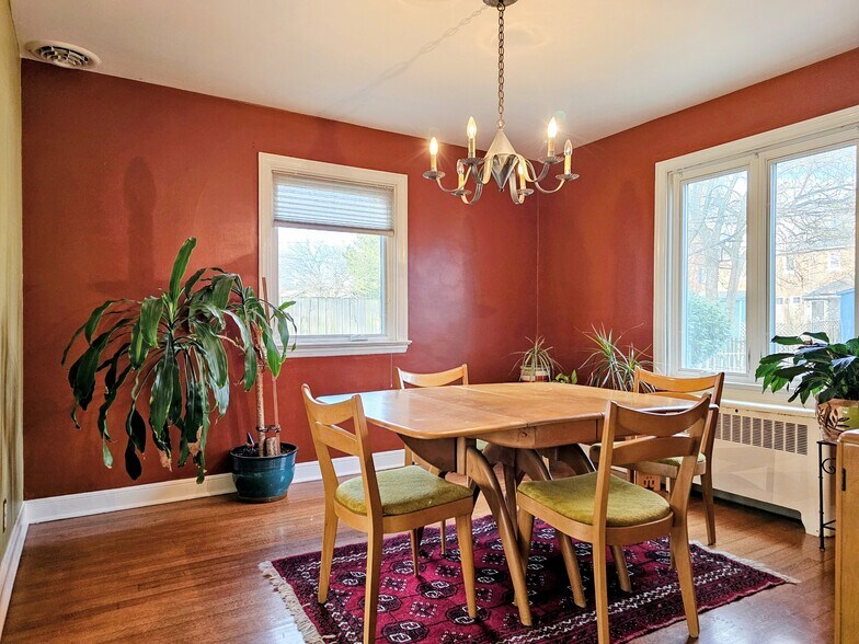 Building Photo - 947 Janet Ave