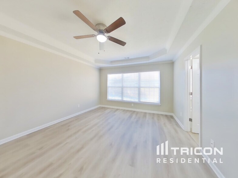 Building Photo - 400 Ashby Pl