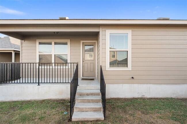 Building Photo - 3808 Ignacio Dr