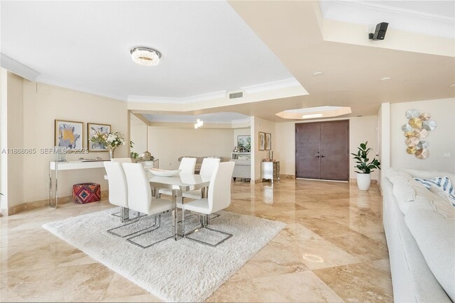 Building Photo - 1460 S Ocean Blvd