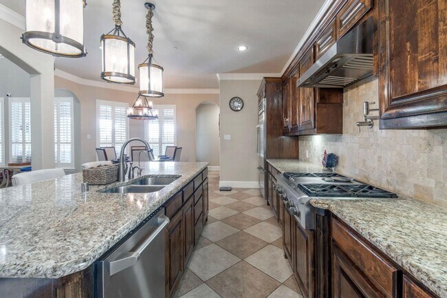 Building Photo - 2264 Hermitage Dr