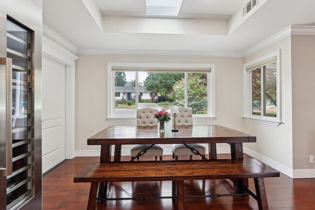 Building Photo - Single-Level Three-Bedroom Retreat in Napa...