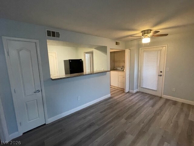 Building Photo - 5055 W Hacienda Ave