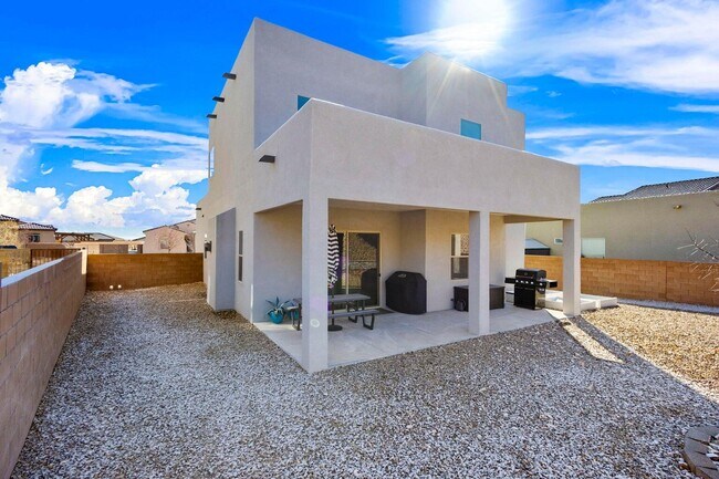 Building Photo - 1551 Corta Cancun