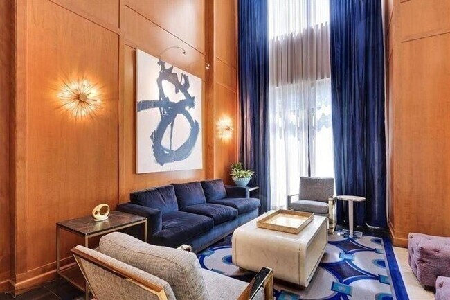 Building Photo - 2 Bedroom, 2 Bathroom Spacious Condo with Dining & Living Room within Heart of Buckhead