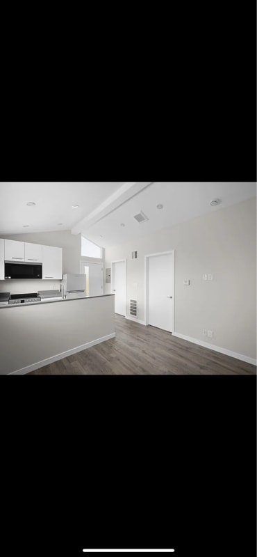 Building Photo - 6864 Babcock Ave