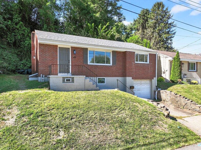 Building Photo - 83 Cedar Ave
