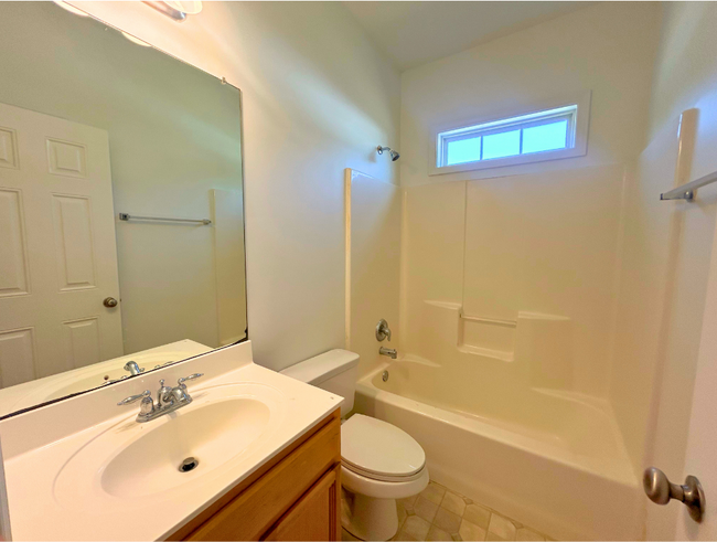 Building Photo - 1602 Hucknall Pl