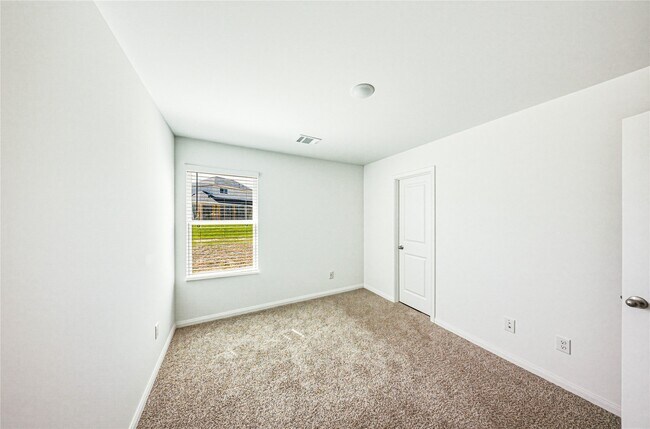 Building Photo - 16802 N Marie Vlg Dr