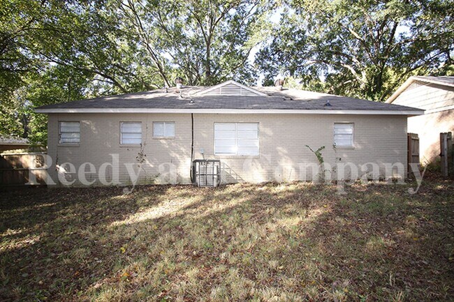 Building Photo - 4032 Haliburton St