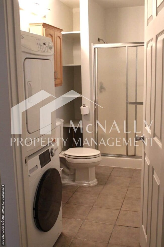 Building Photo - Cozy Studio Apartment with Patio