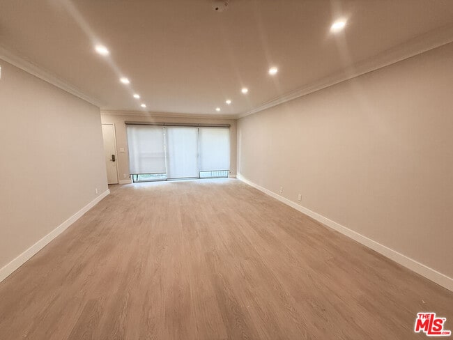 Building Photo - 1117 S Bedford St