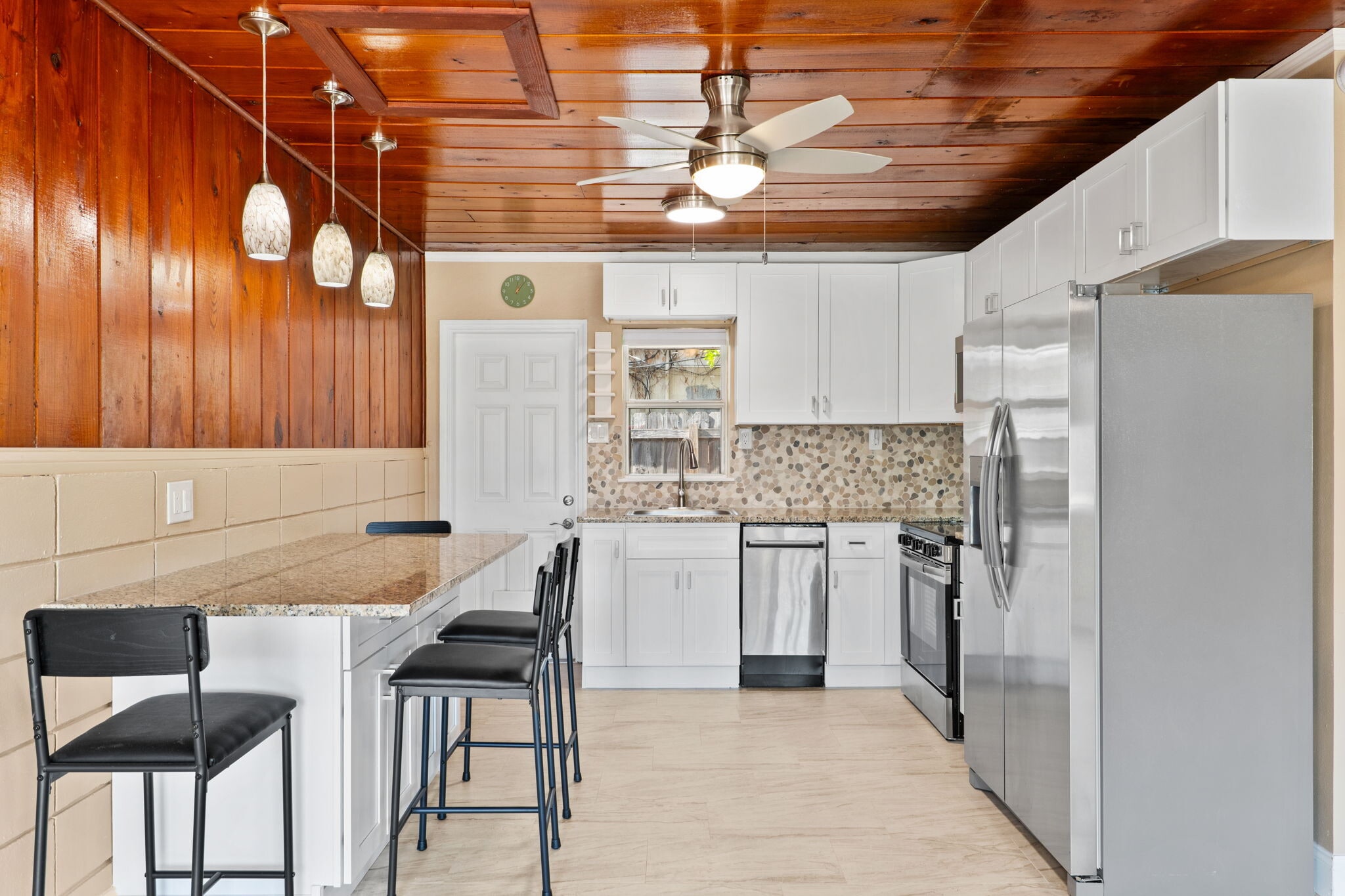 Building Photo - 329 Lee Ave