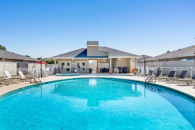 Building Photo - 501 Cotton Creek Dr