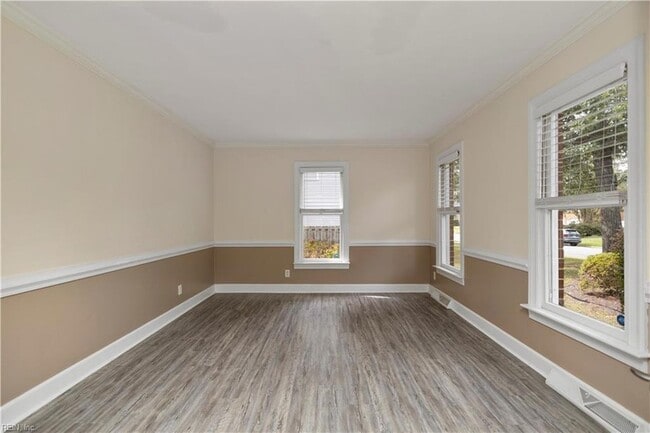 Building Photo - 4125 Duke of Gloucester Dr