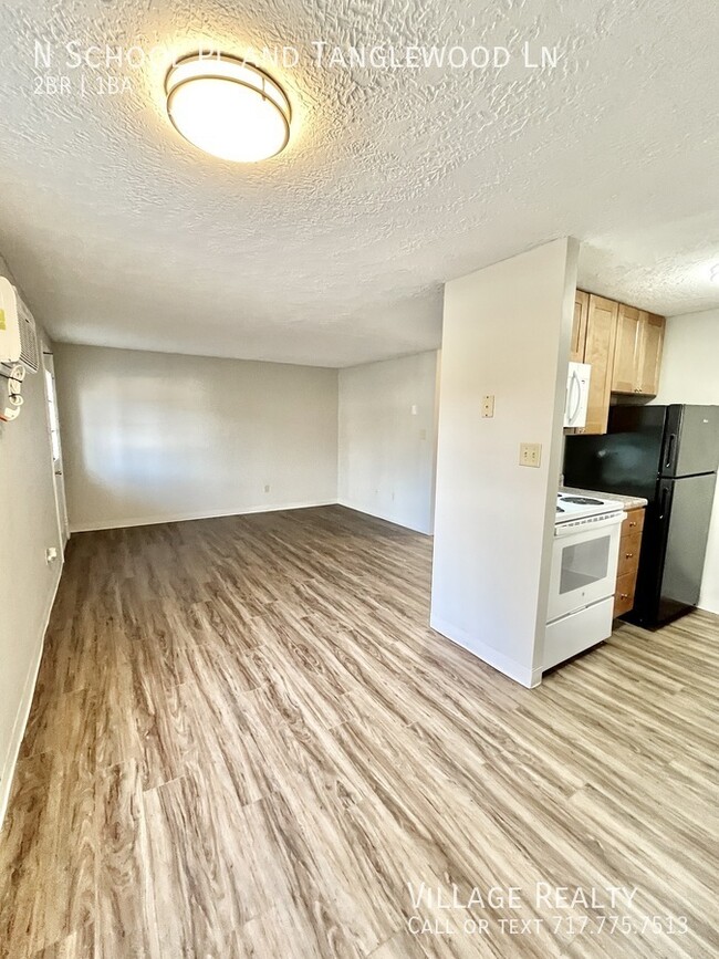 Building Photo - Newly-remodeled 2-bed! Ground Floor - No S...