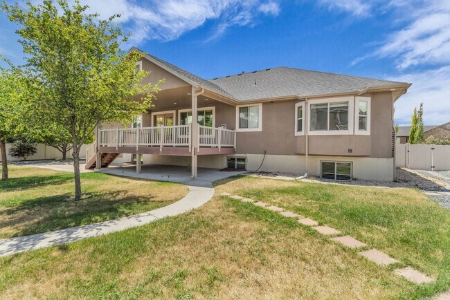 Building Photo - Spacious Syracuse Home with Covered Deck, Loft & Oversized 3-Car Garage