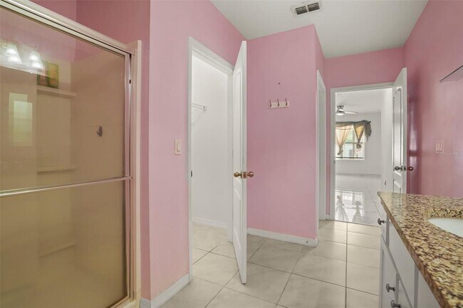 Building Photo - 2443 White Lilly Dr