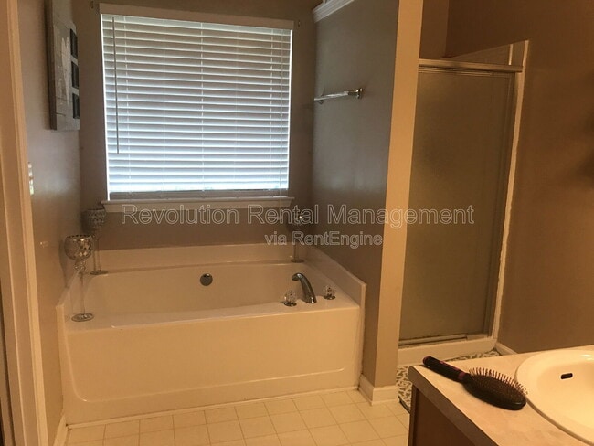 Building Photo - 313 Morning Star Dr