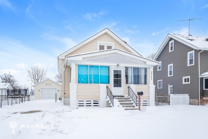 Building Photo - 2305 E 33rd St