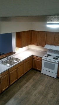Building Photo - Bay Hill Apartments